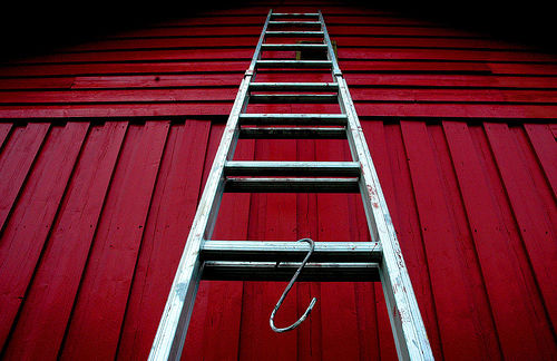 ladder-painting-farmhouse